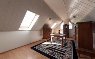 Casa visurilor cu 4000 mp livada roditoare si gradina Darmanesti-Arges - Poză 14