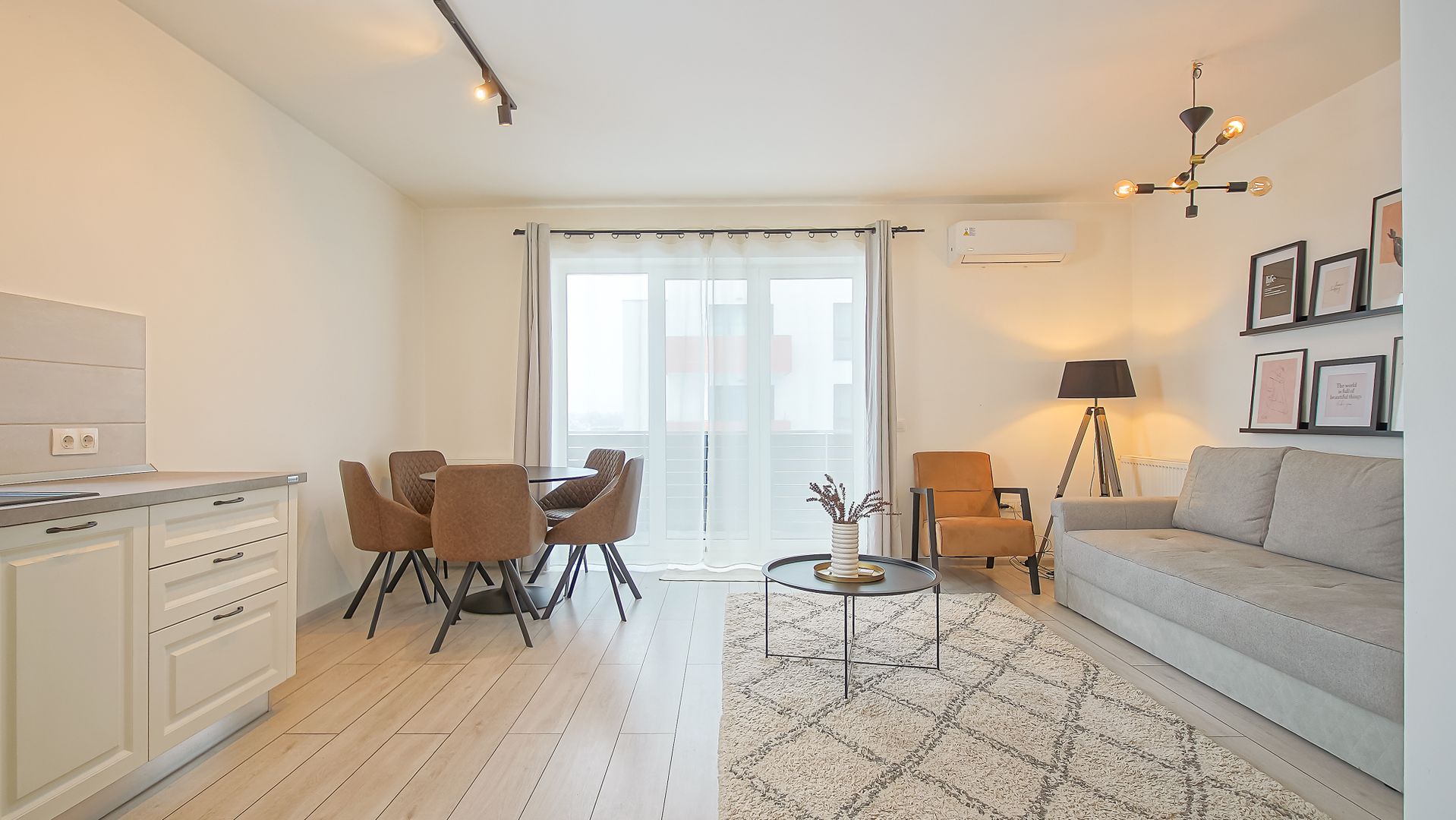 Apartament cochet 2 camere open space|loc de parcare|boxa - Poză 1
