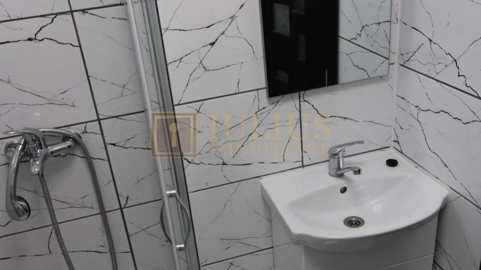 la 3-5 minute de Spitalul Judetean, Complex, centrala proprie, renovat recent - Poză 6