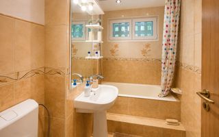 Apartament 3 camere, 63 mp, logie și boxă - Poză 8
