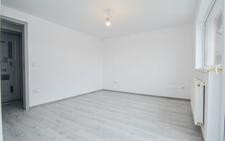 Casă înșiruită în prima parte a Florestiului, zona Stadion - Someșului - Poză 15