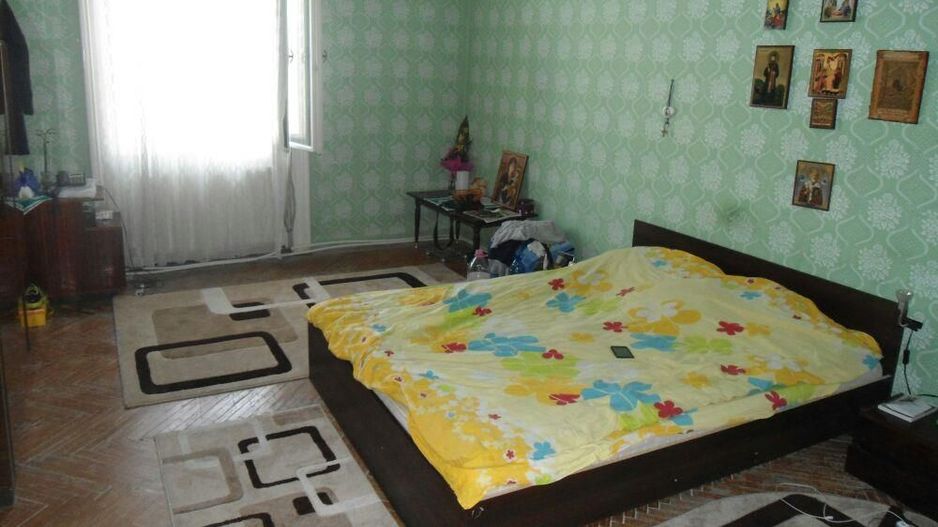 Apartament 5 camere zona Sinaia - cladire istorica - Poză 3