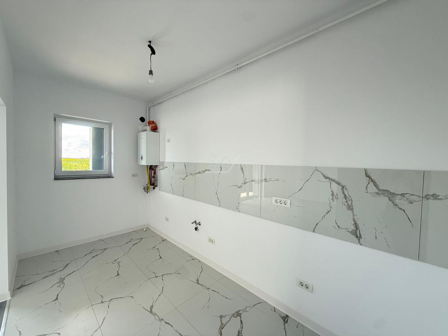 Apartament nou cu 3 camere si 2 bai. Finisaje la alegere. - Poză 4