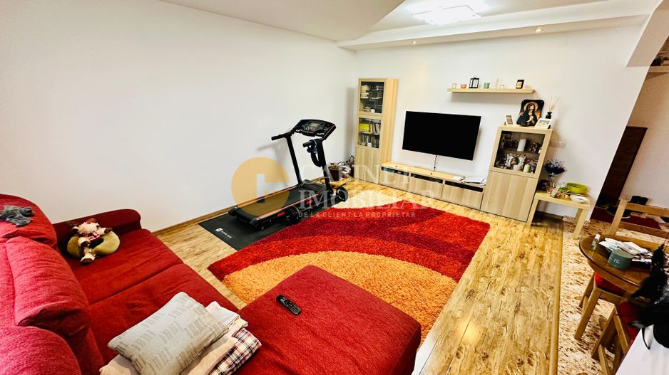 Apartament cu 3 Camere Decomandat - Zona Nicolina 2 - Bloc 1989 - Poză 2