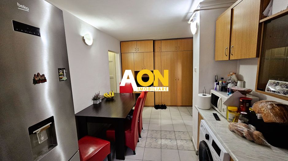 Apartament 2 camere, decomandat, mobilat, utilat, etaj 2, Cetate - Poză 5