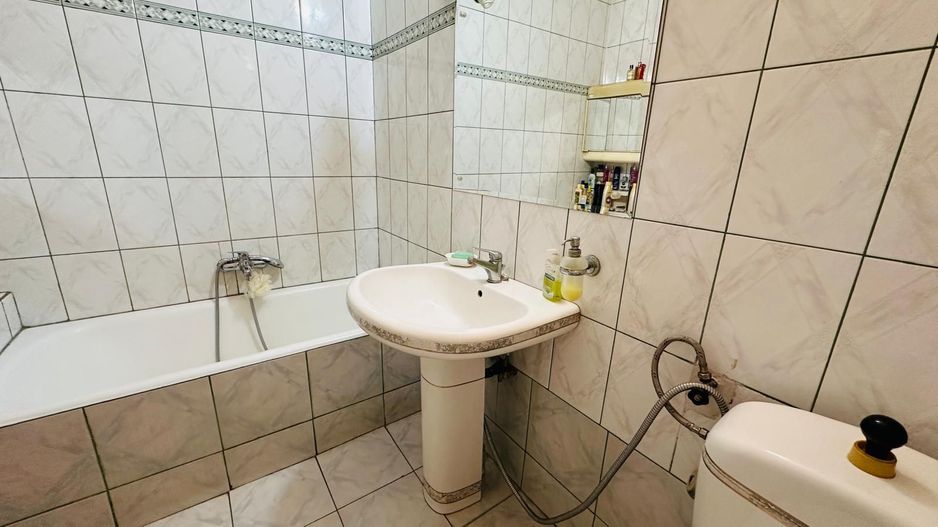 Vanzare casa 4 camere in zona Piata Progresul Sos. Giurgiului - Poză 4