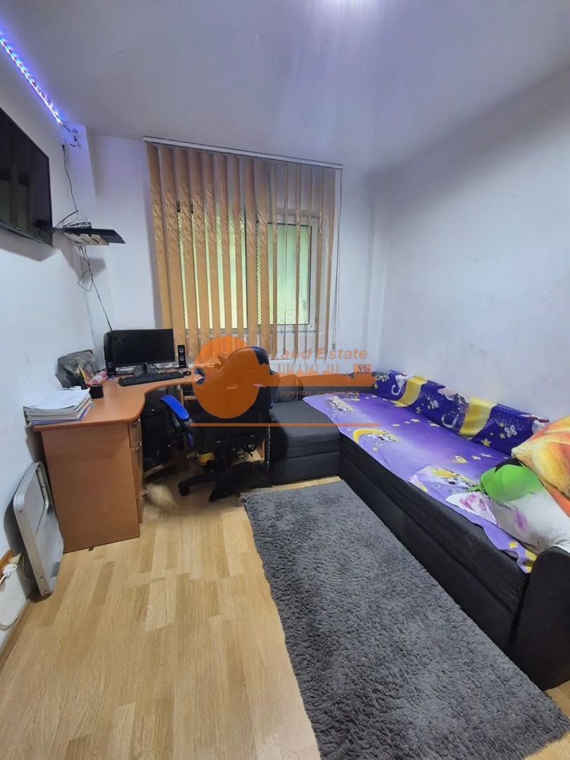 Apartament cu 3 camere la 6 minute distanta de Metrou Apărătorii Patriei - Poză 4