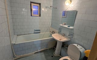 Apartament cu 3 camere decomandat în zona Peny – ideal pentru familie. - Poză 6