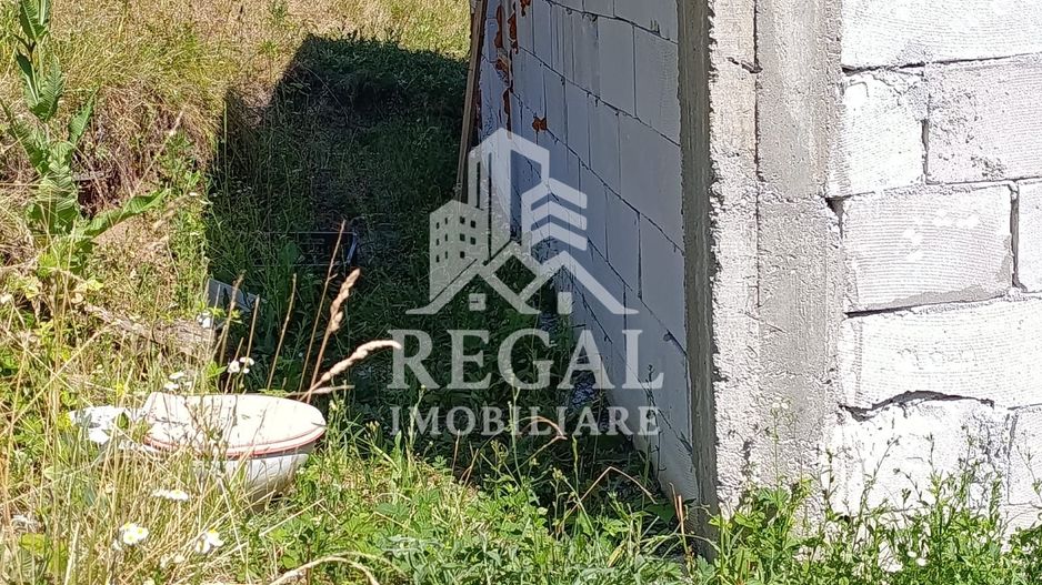 Casă la gri de vânzare – Central, 2800 mp teren - Poză 11