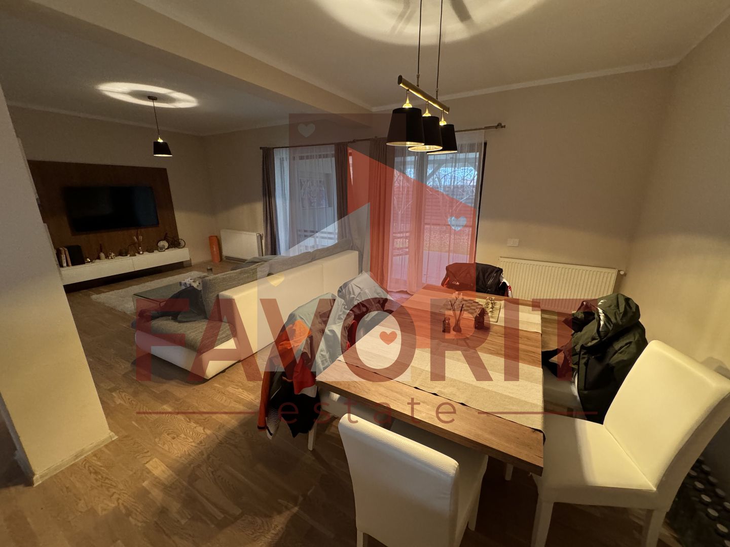 Casa cu garaj, langa padure in Dumbravita, mobilata si utilata - Poză 1