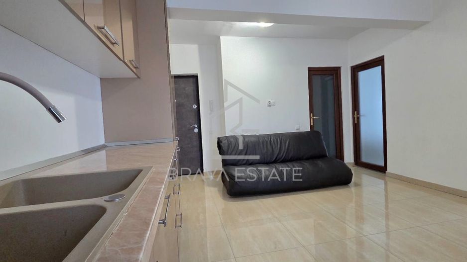PET FRIENDLY! Apartament 3 camere, 57 mp, parcare, zona Eroilor Florești - Poză 2