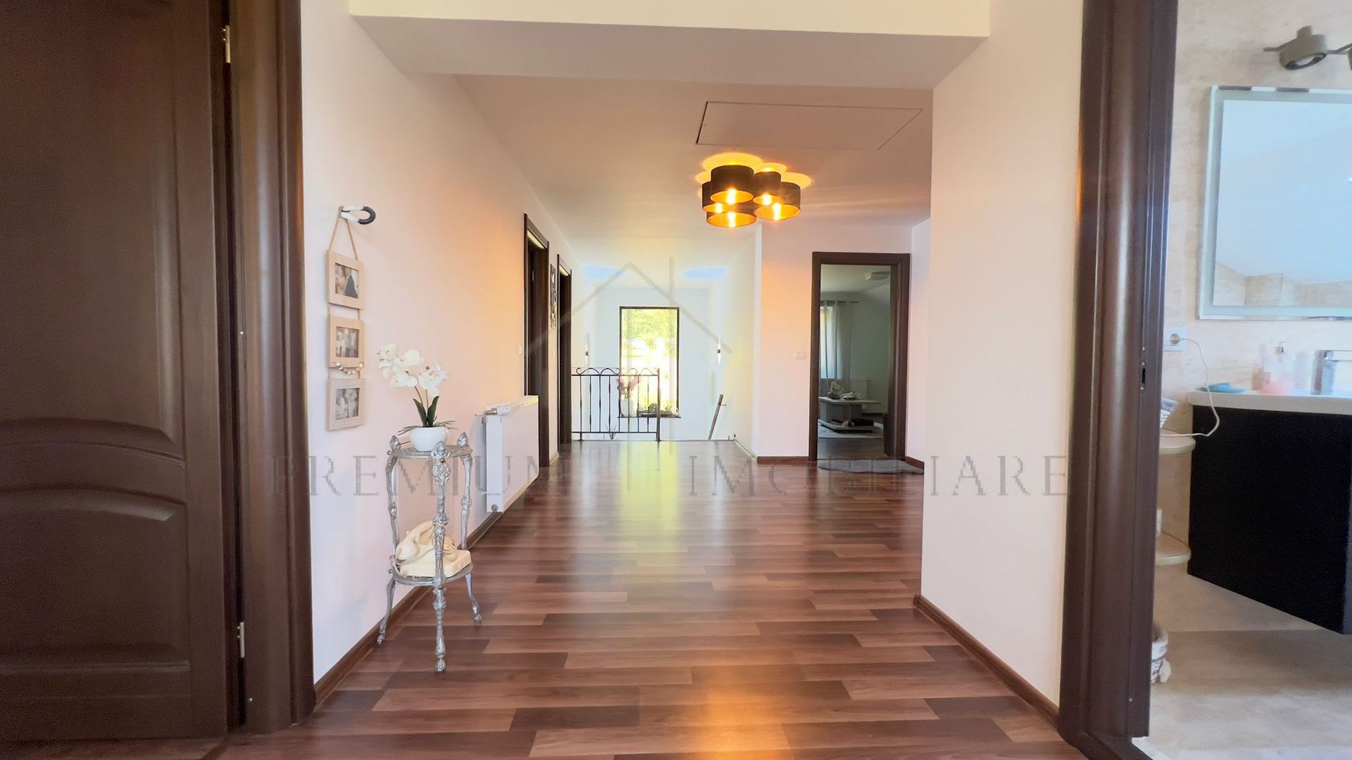 Vilă P+M cu teren de 4.200 mp – Onești - Poză 18