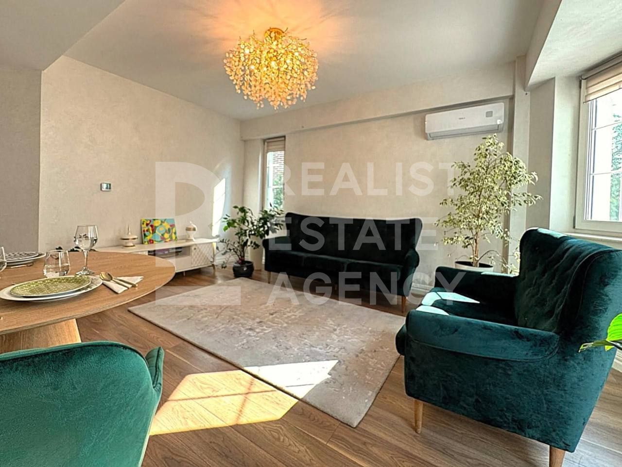 Casă duplex de vânzare în Copou, lângă pădure |4 dormitoare | 160 mp - Poză 1