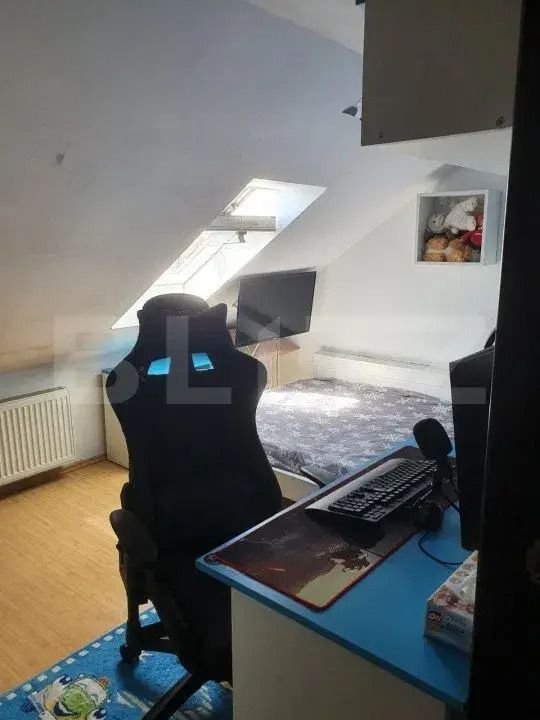 Apartament 3 cam zona Aradului mansarda. - Poză 4