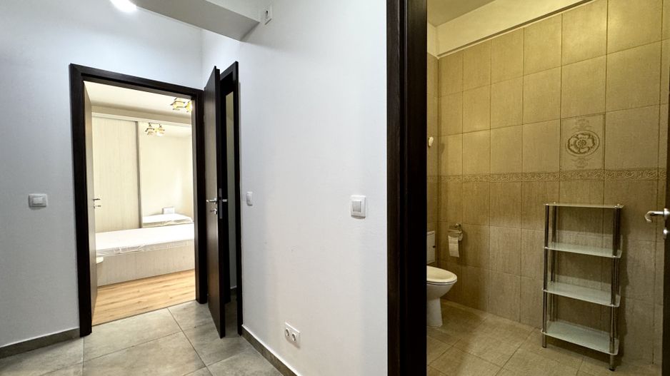 Apartment 2 camere, decomandat,  loc de parcare, Complexul Studențesc - Poză 4