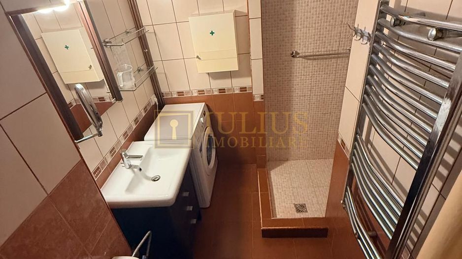 Ultracentral| 2 camere| centrala proprie| APROAPE DE UVT, UPT - Poză 12