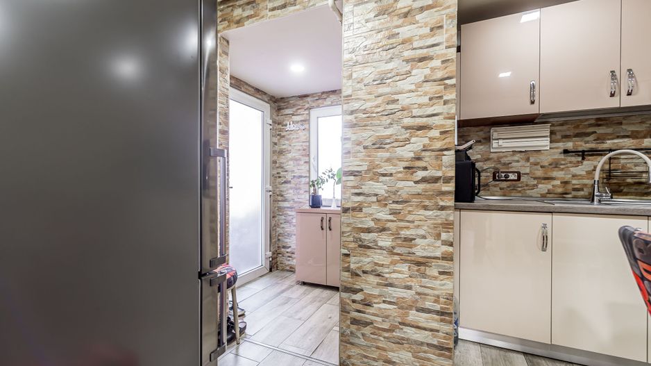 PROPIETATE REZERVATA -Apartament 2 camere in Parneava - Poză 7