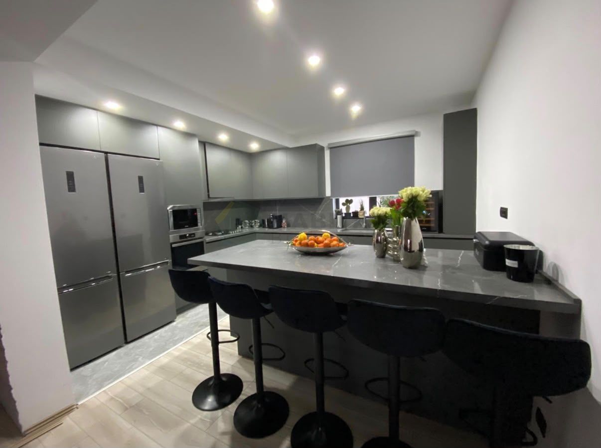 VILĂ MODERNĂ CU 4 CAMERE, CRAMĂ, SI FOIȘOR  | TUNARI – SQUARE HOUSE 2 - Poză 7