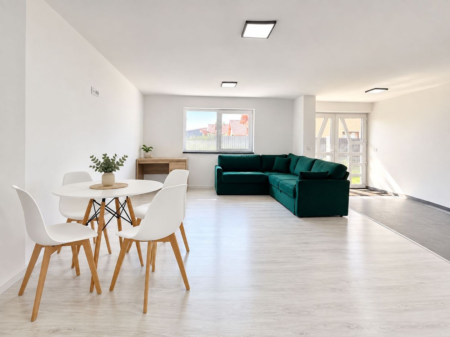 Casă individuală de închiriat Hălchiu – Strada Caiselor - Poză 4