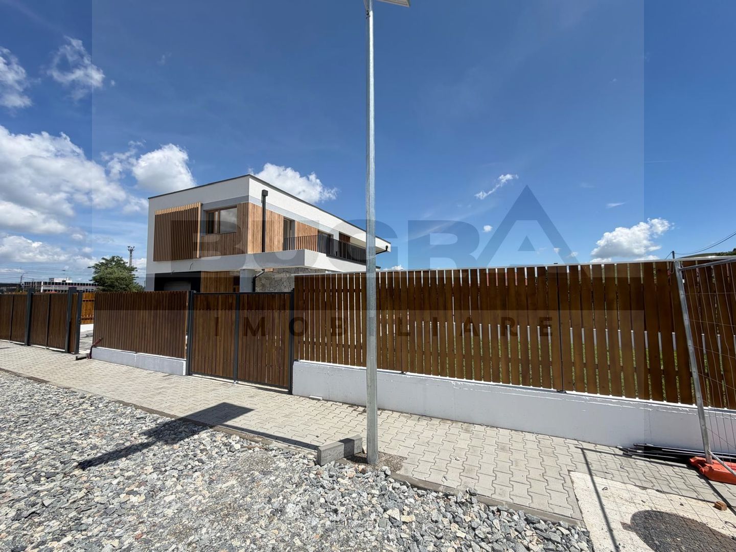 Casa unifamiliara de 170mp, teren 550mp, piscina, garaj, Sannicoara - Poză 11
