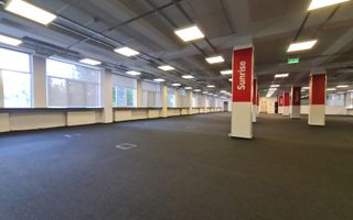 Cladire de birouri 3000 mp - Poză 1