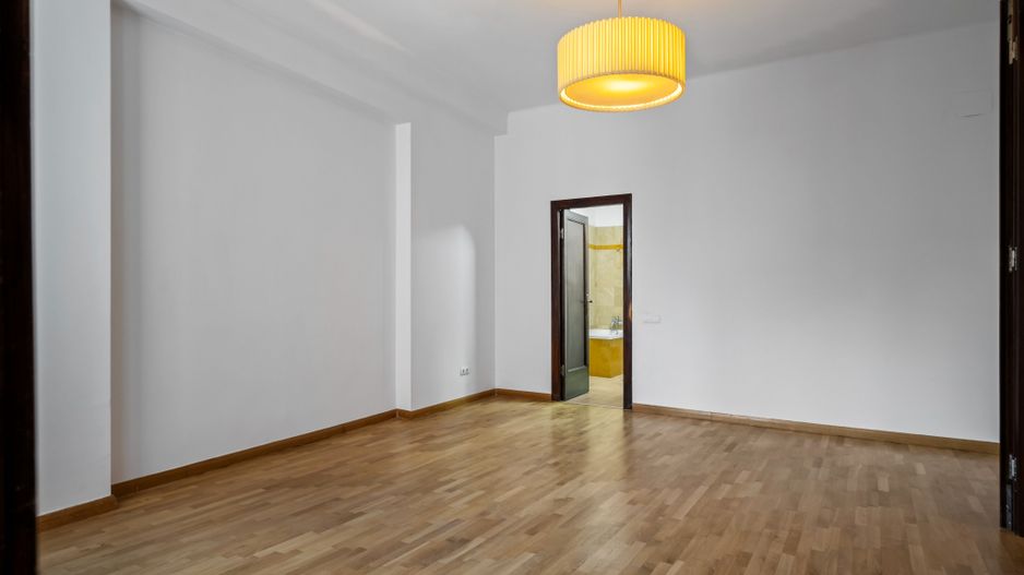 APARTAMENT 4 CAMERE ULTRACENTRAL - Poză 5