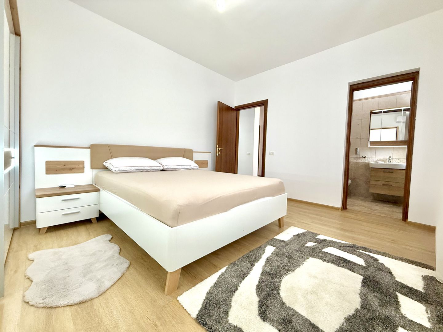 Casă tip triplex în zona centrală Dumbrăvița - Poză 12