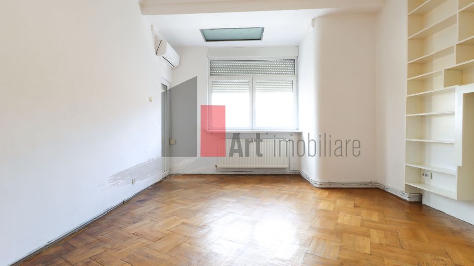 Apartamentul "DEKORA", bloc Art Deco, interior compartimentat de exceptie - Poză 25