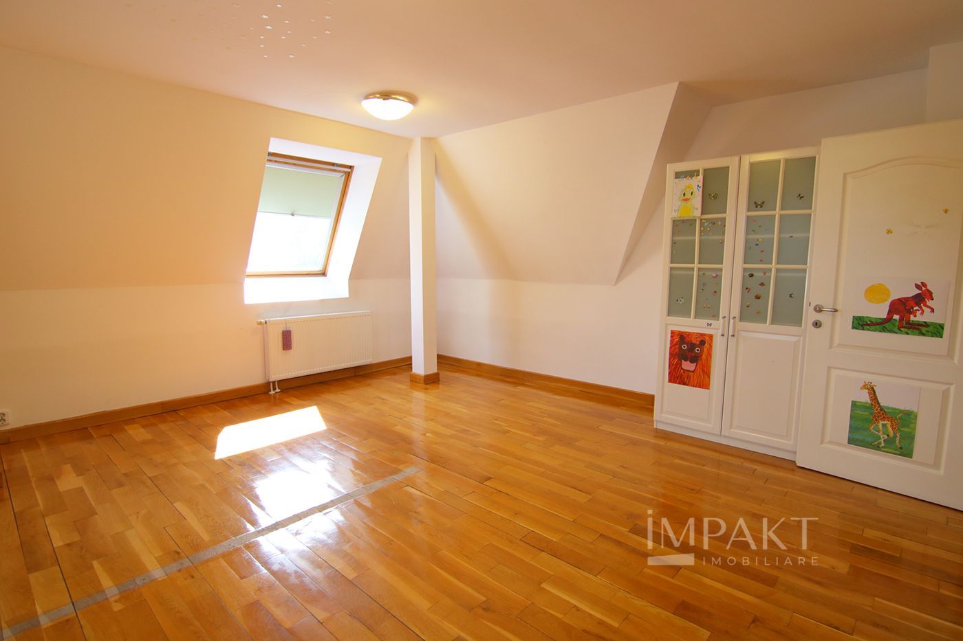 Casa individuala situata la 2 minute de Parcul Engels ! - Poză 22