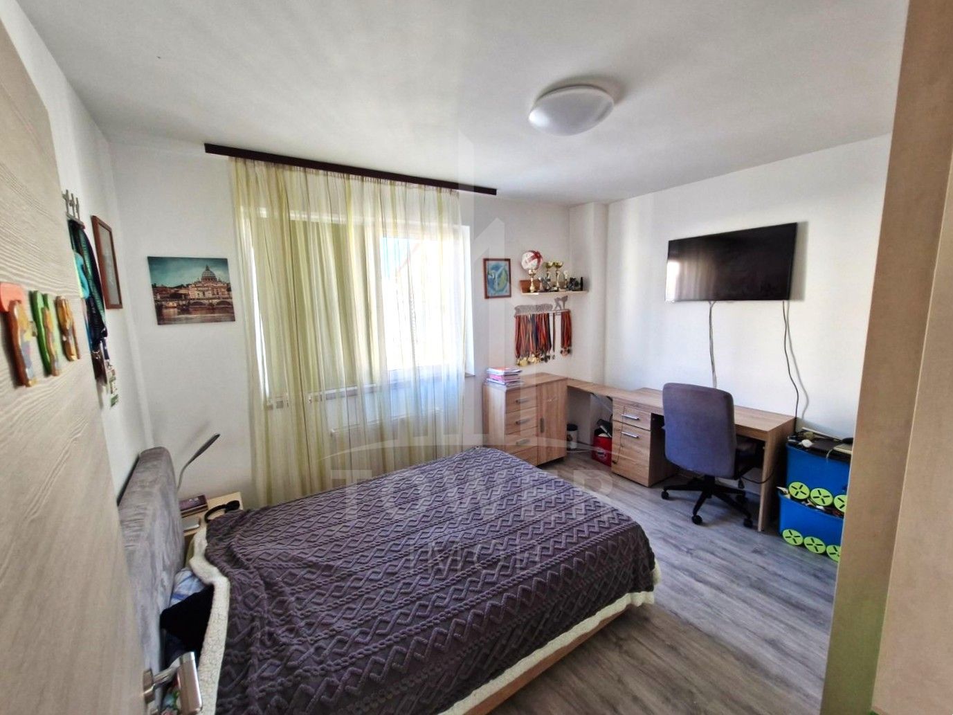 Apartament cu 3 camere - Frunzei - Poză 4