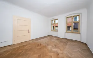 Locație rară în Brașov: ideal pentru regim hotelier sau business - Poză 12