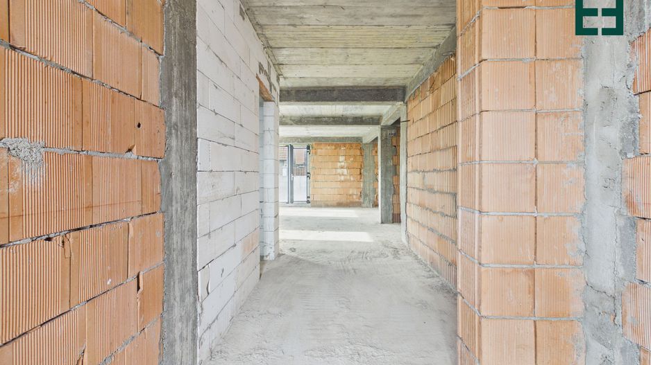 Casă nouă cu 4 camere și teren de 445 mp  - Vladimirescu - Arad - Poză 6