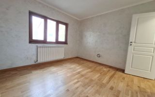 Liber, apartament 2 camere, 53 mp, Nicolina - Belvedere, baie cu geam - Poză 4