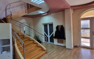 Casa individuala 7 camere Centru - Poză 6