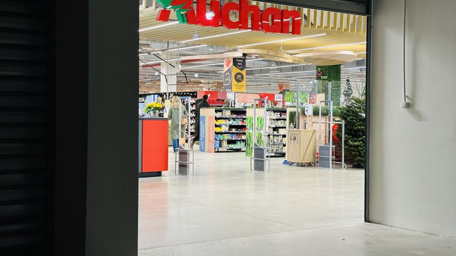 Auchan Buziasului | Spatiu Comercial 80 mp - Acces din interior | 0% - Poză 1