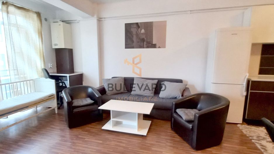 Apartament cu 2 camere, zona strazii Plopilor! - Poză 1