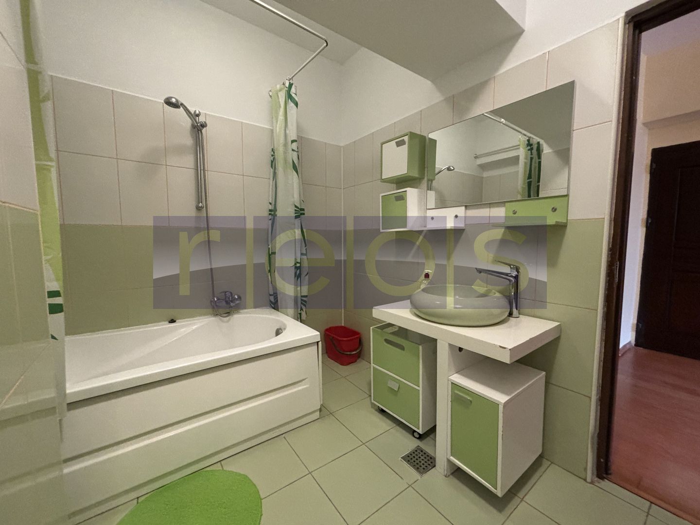 VANZARE 3 CAMERE | 2 BAI | TERASA 44MP | METROU 1 MAI - Poză 7