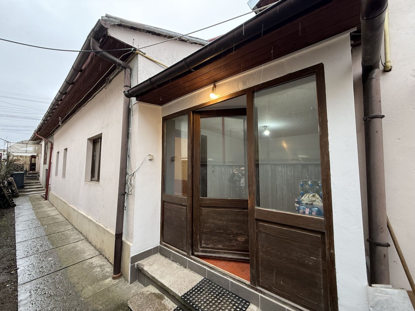 Spațiu de închiriat in vila - 2 camere +birou și curte, Campina - Poză 14