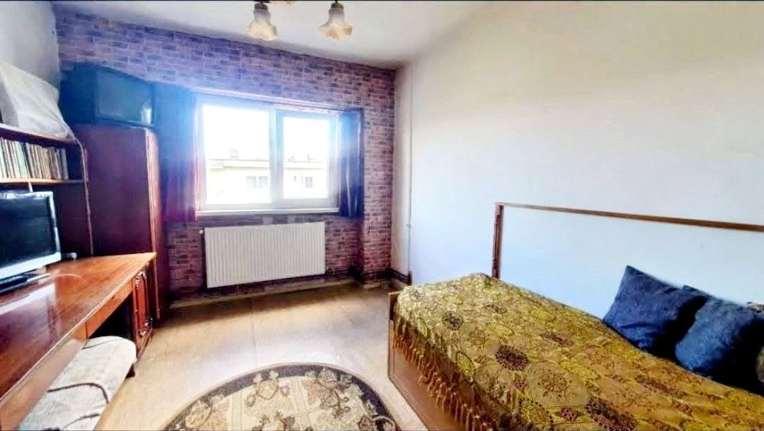 3 camere în Scriitorilor – spațiu generos, poziție excelentă, potențial ridicat - Poză 5