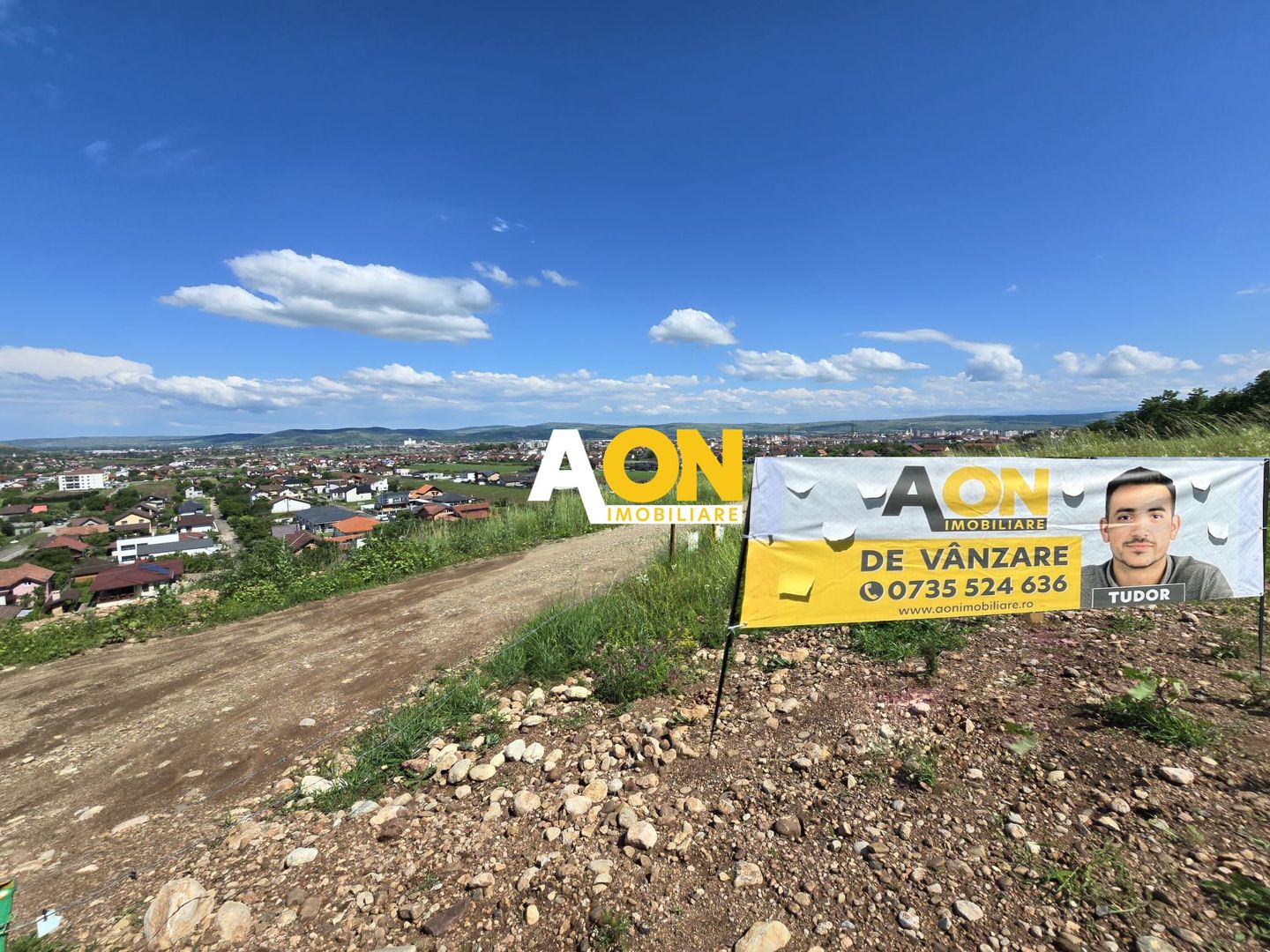 Teren de vanzare cu toate utilitatile si priveliste superba, 1560mp - Poză 1