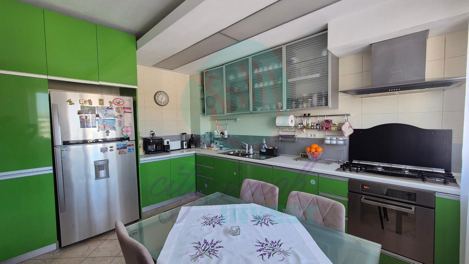 Apartament 4 camere cu garaj - Poză 10