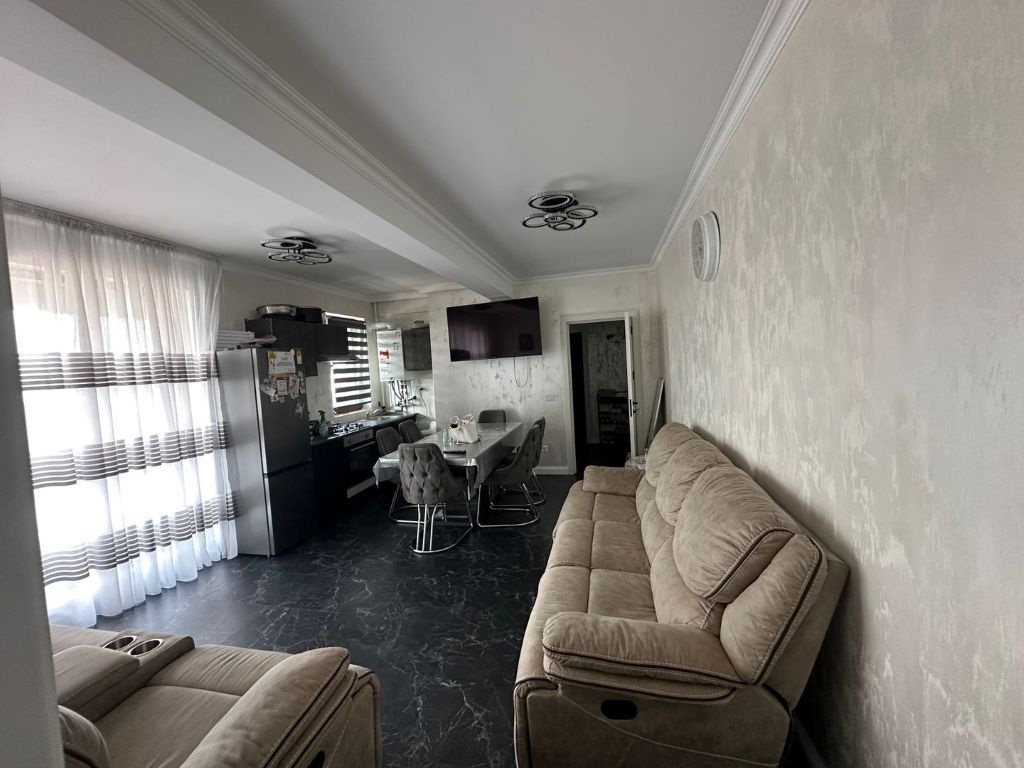 Vanzare apartament 3 camere | Bucuresti Noi | Jiului - Poză 1