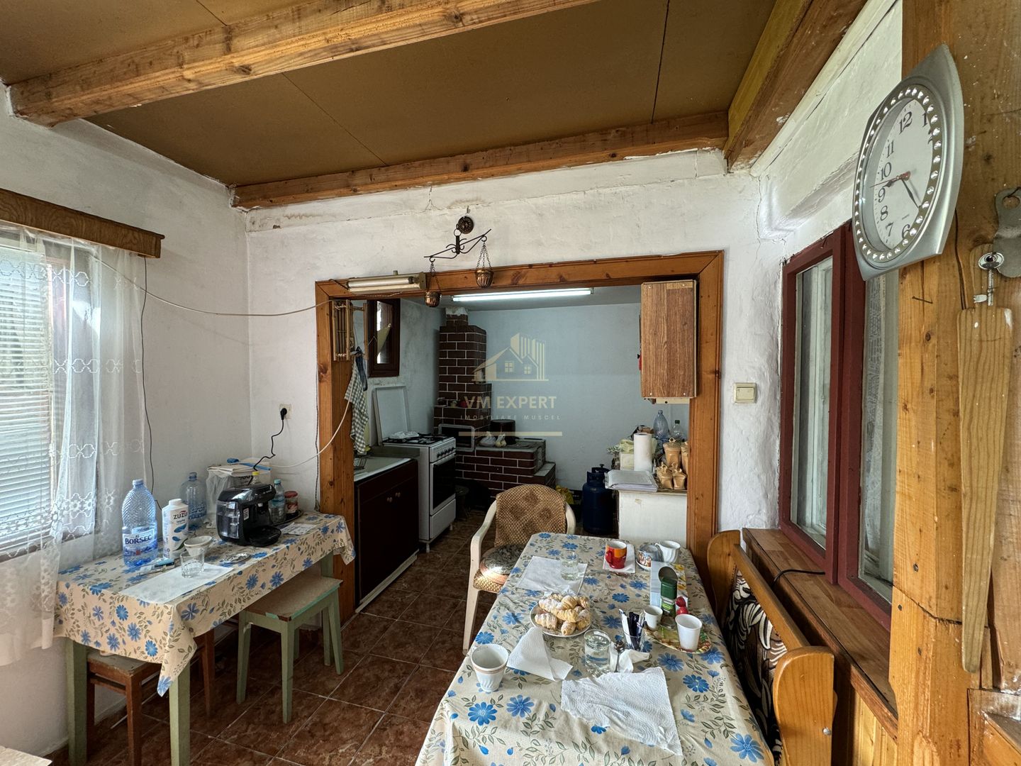 CASA 4 CAMERE, TEREN 604 MP, VOINESTI LERESTI, COMISION 0% - Poză 13