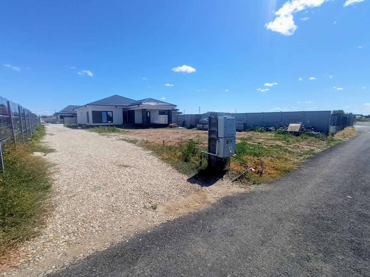 CASA INDIVIDUALA DOMNESTI, 4 CAMERE, INCALZIRE PARDOSEALA, COMISION 0% - Poză 4