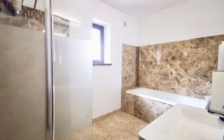 DE INCHIRIAT VILA CU 8 CAMERE, PISCINA SI GRADINA DE 1000MP IN PIPERA - Poză 6