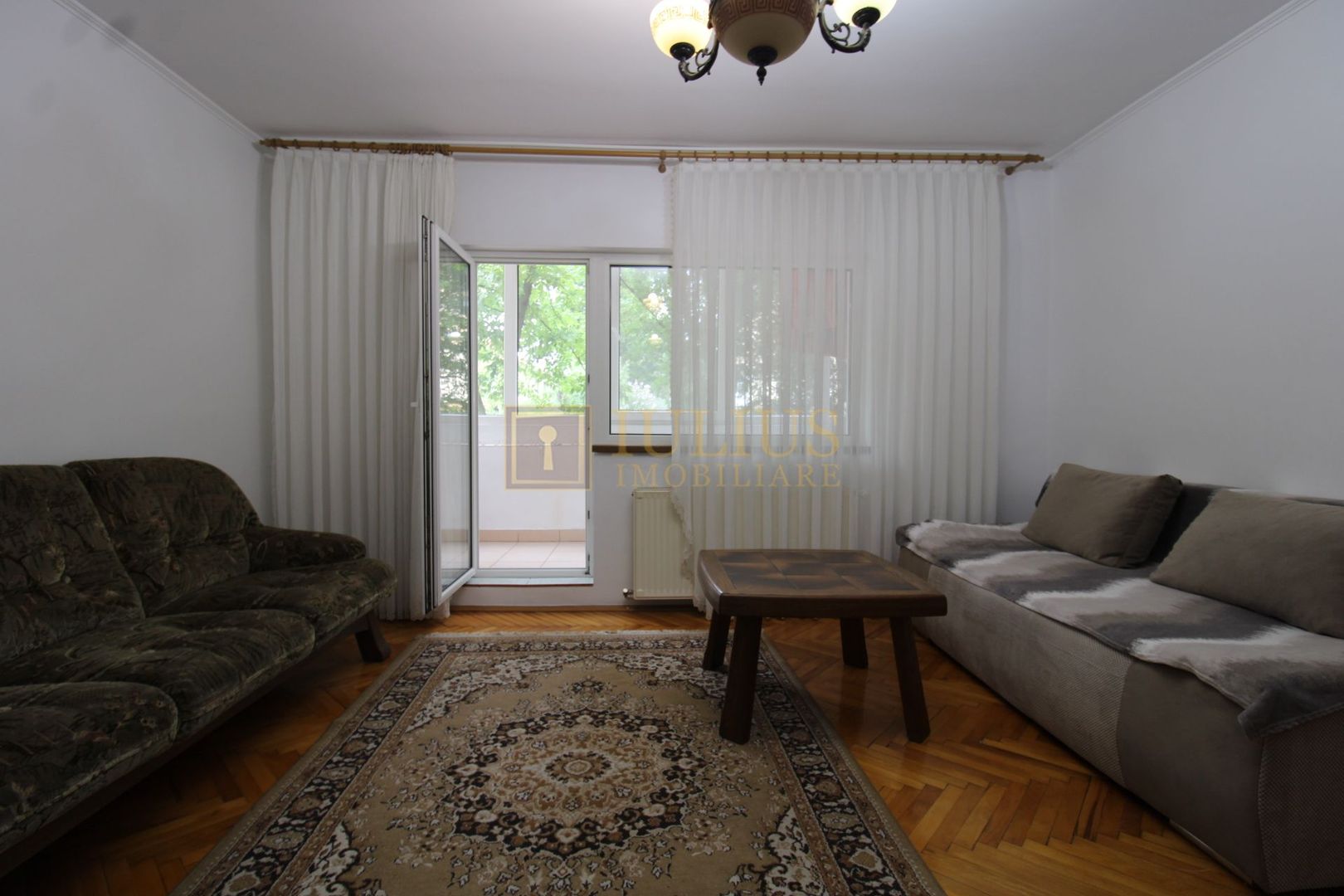 Apartament spatios, 3 camere, 2 bai, ideal pentru studenti - Poză 3