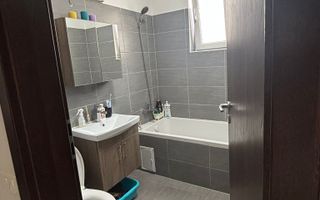 Garsoniera decomandata Prelungirea Ghencea Loc de parcare - Poză 12