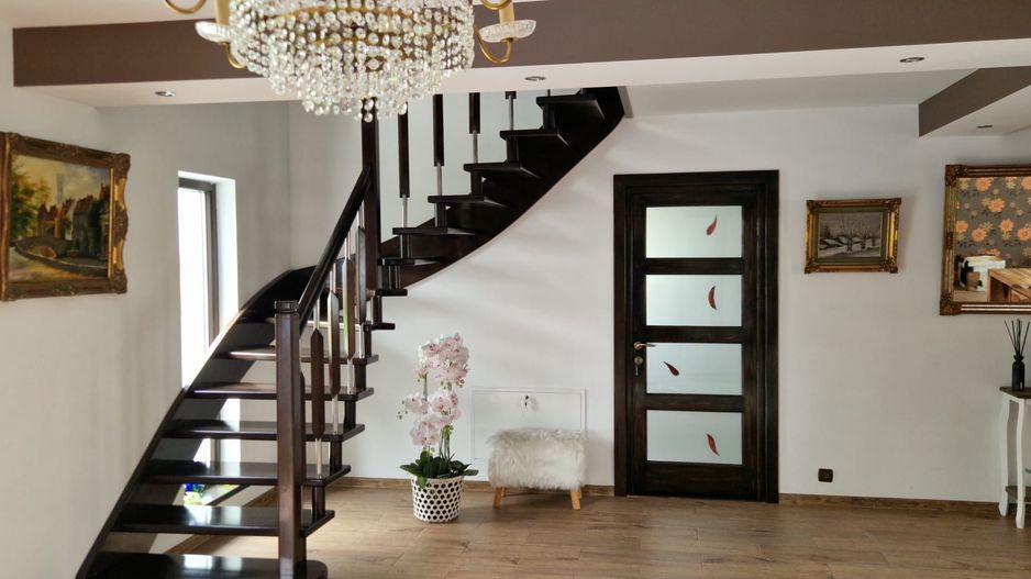 SE VINDE | Casa generoasă în Camirzani | Suceava - Poză 7