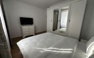 Apartament de vanzare 3 camere 72 mpu mobilat utilat etaj 1 Alba Iulia - Poză 1