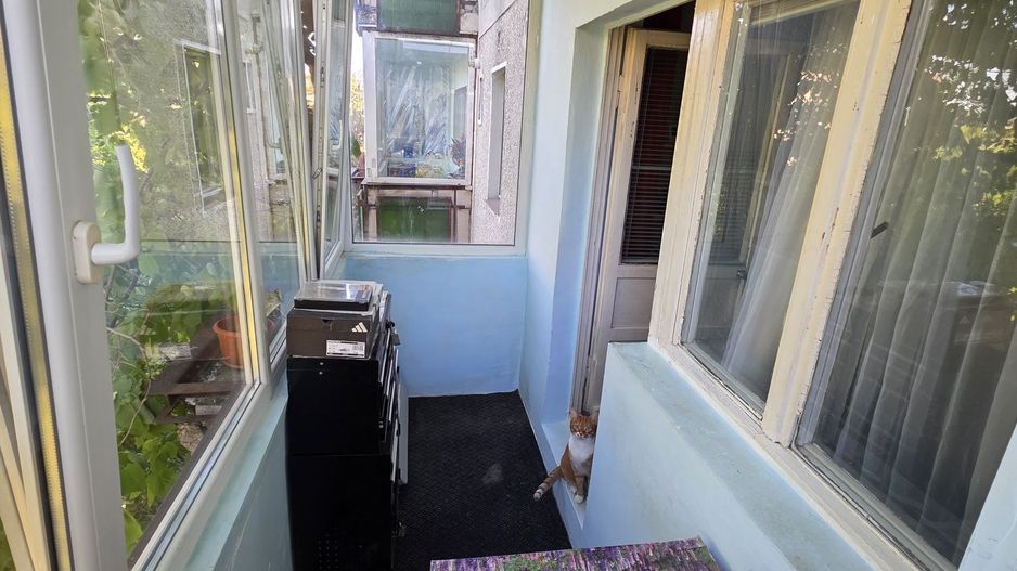 Vand Apartamnet 2 camere decomandat - Poză 2